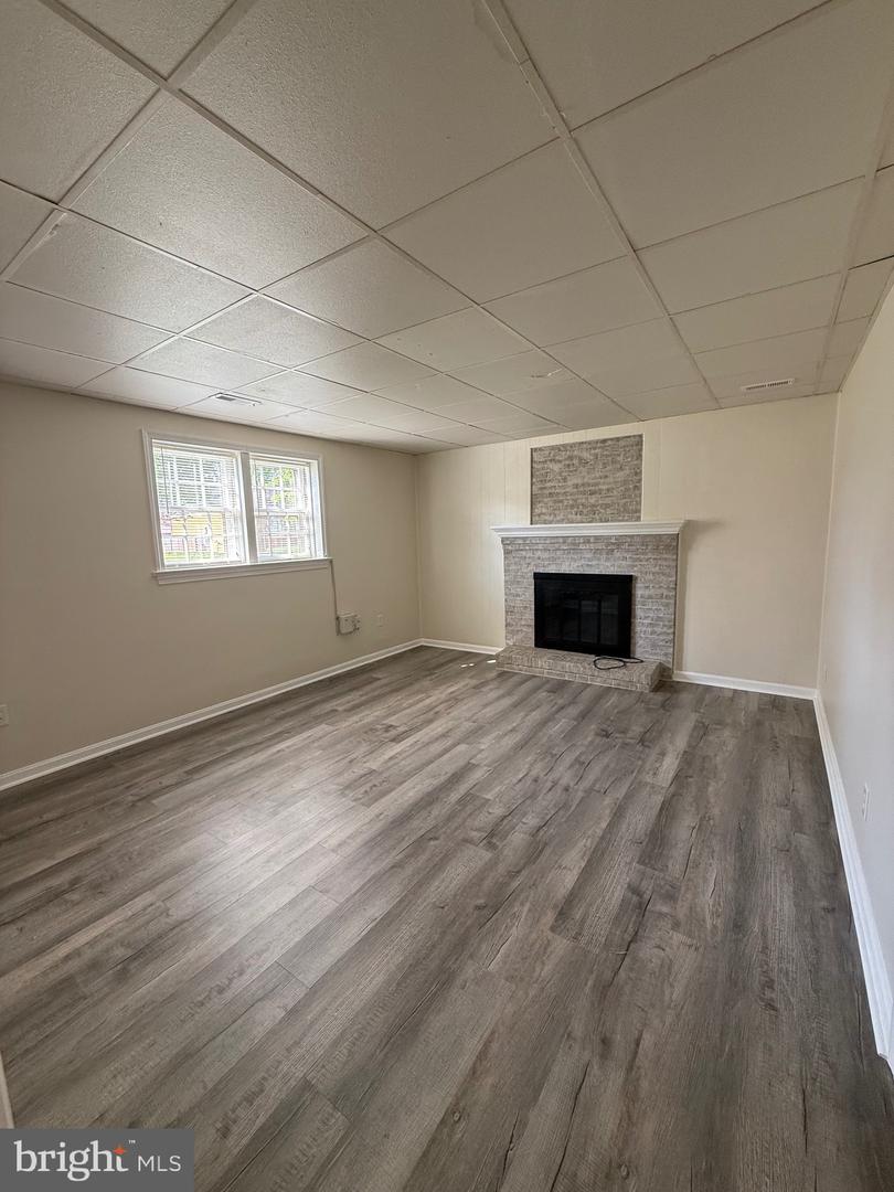 1212 Payne St #b- Lower Unit Property Photo 2