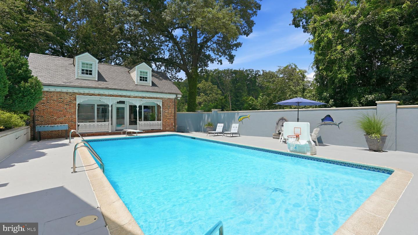 812 Beverly Dr Property Photo 33