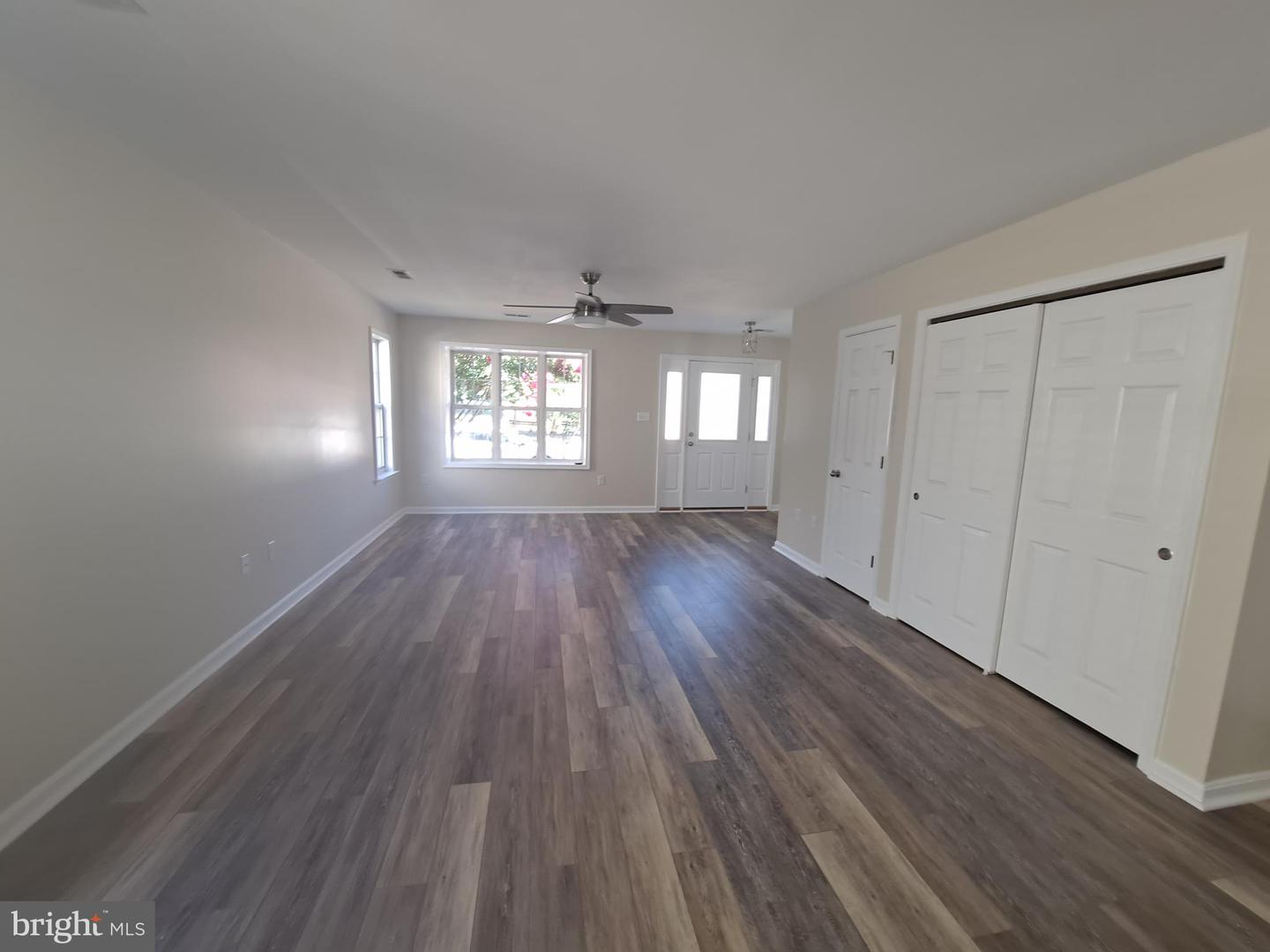 210 Amaret St Property Photo 3