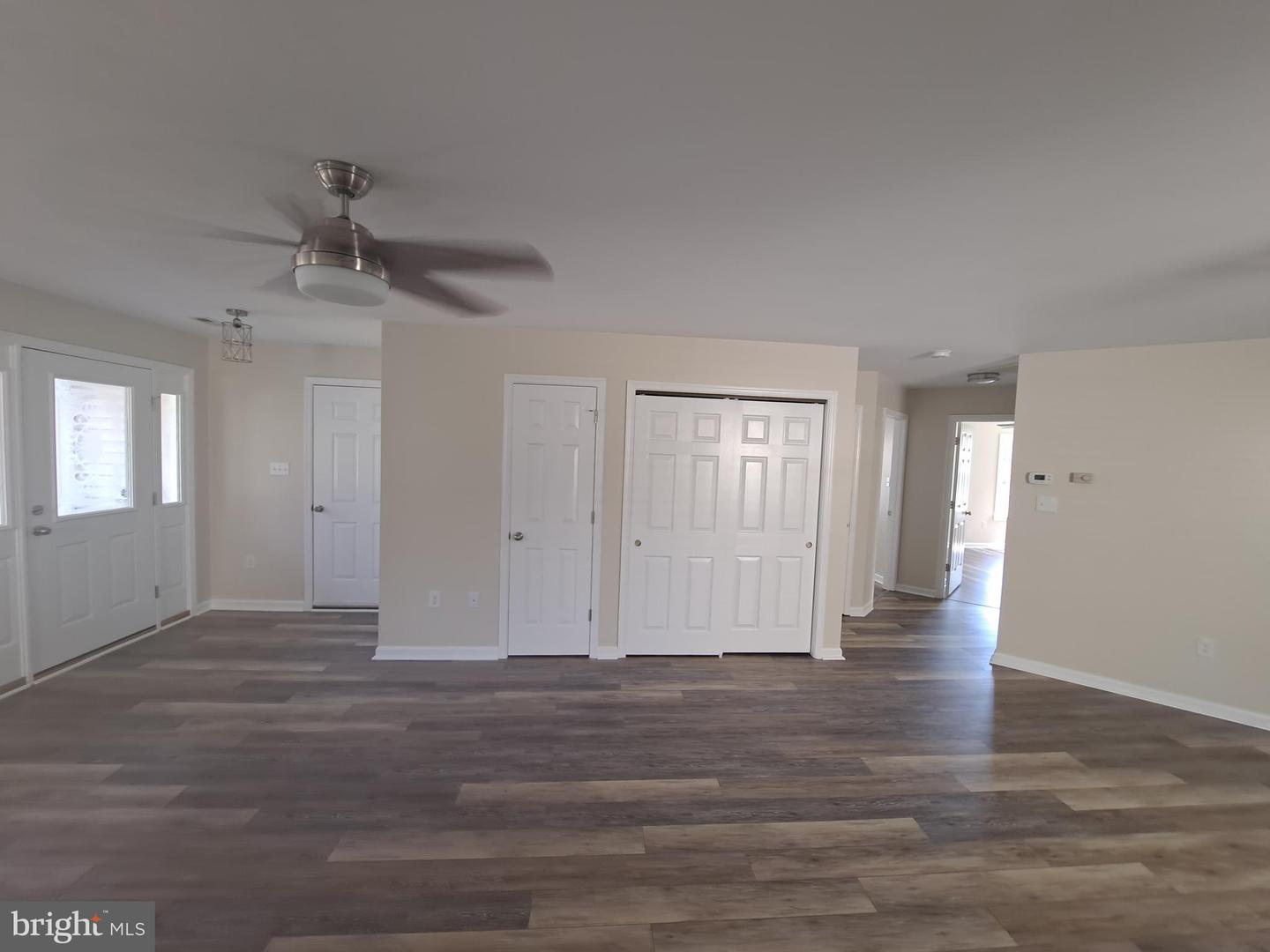 210 Amaret St Property Photo 6