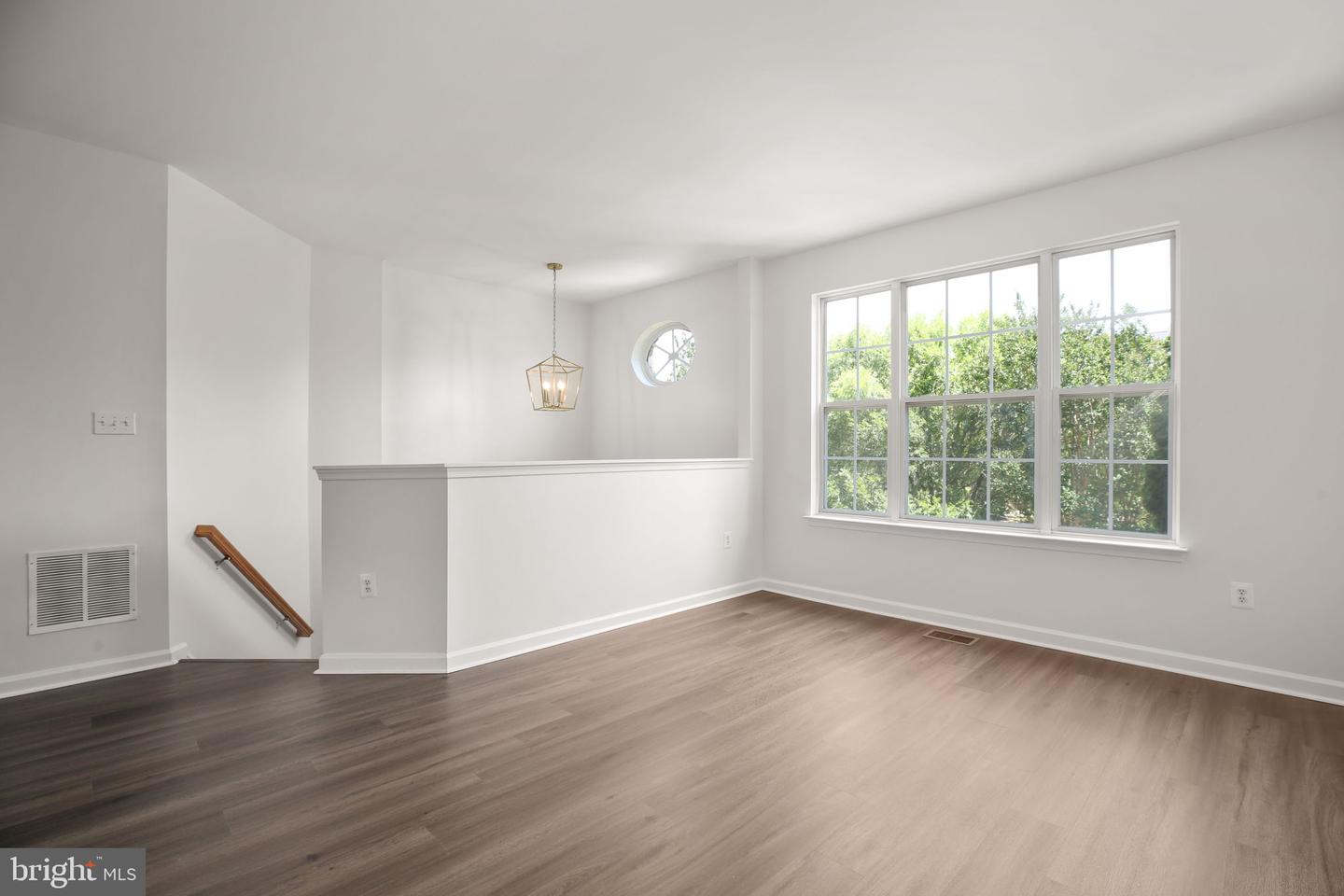 1108 Hampton St Property Photo 2