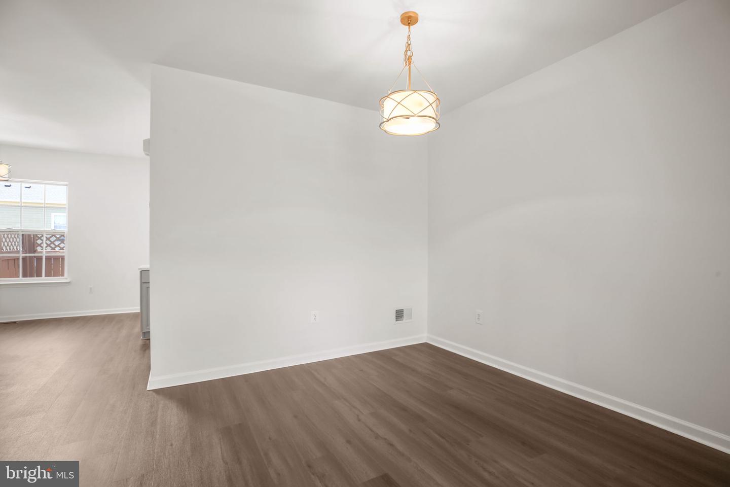 1108 Hampton St Property Photo 6