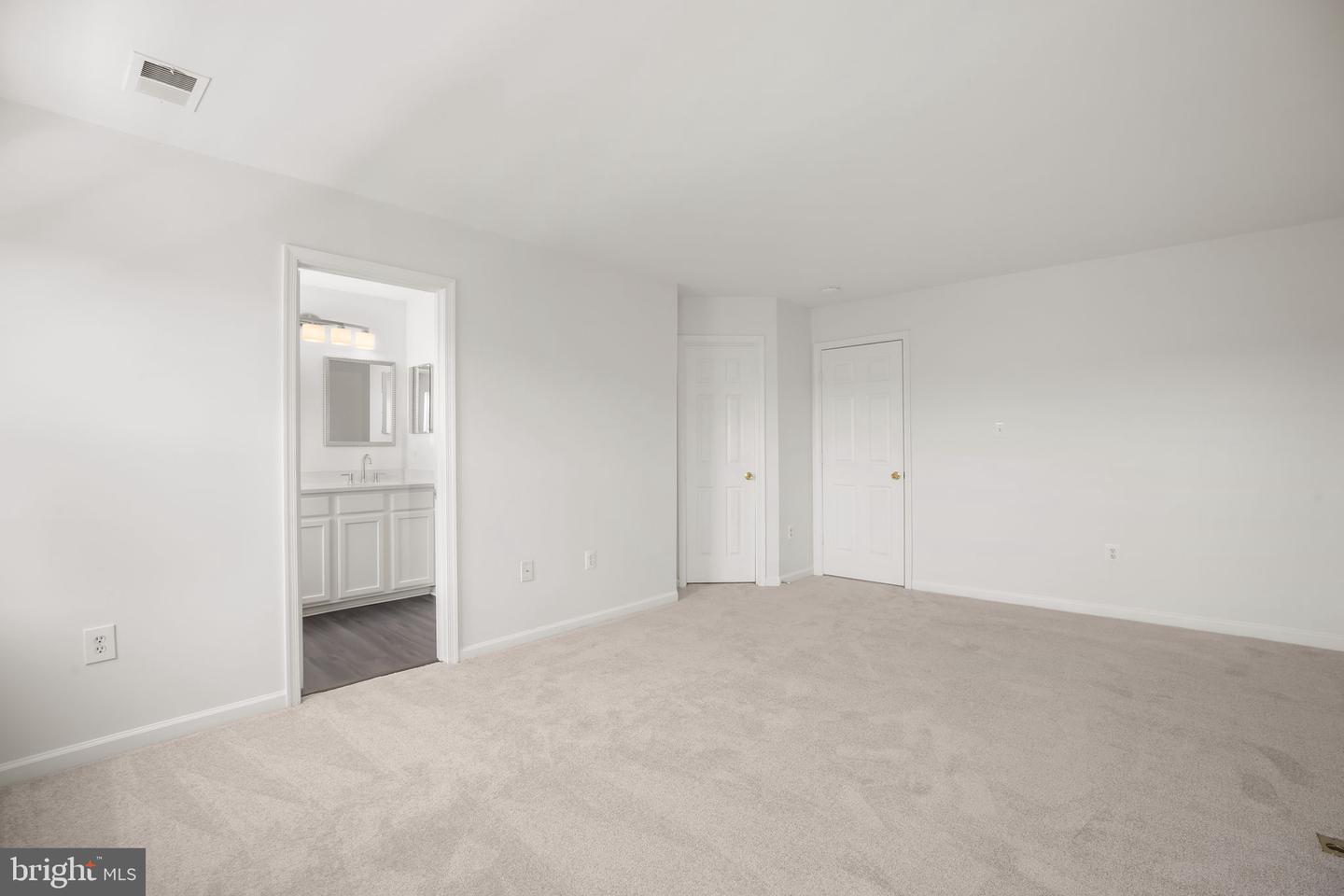 1108 Hampton St Property Photo 14