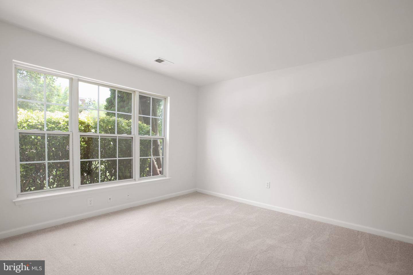 1108 Hampton St Property Photo 23