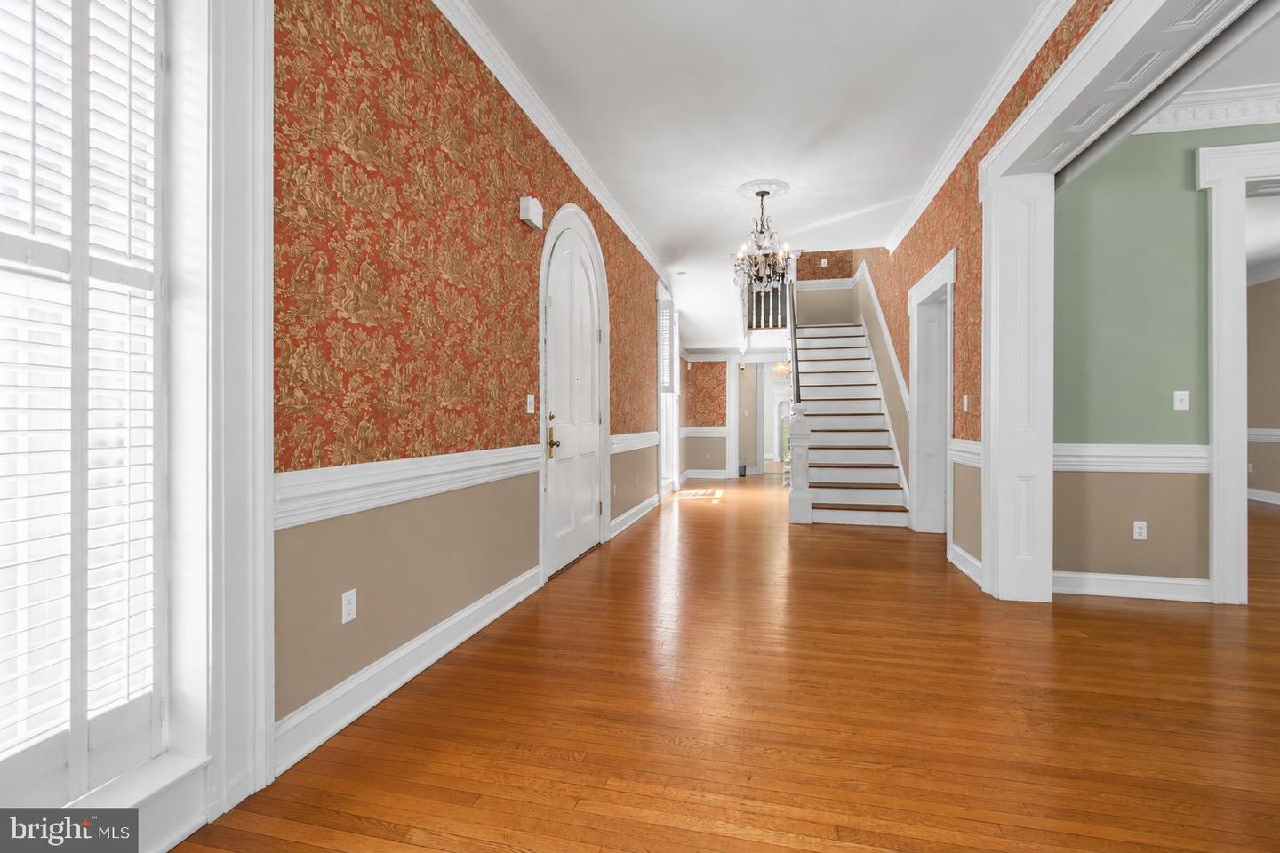 401 Hanover St Property Photo 5