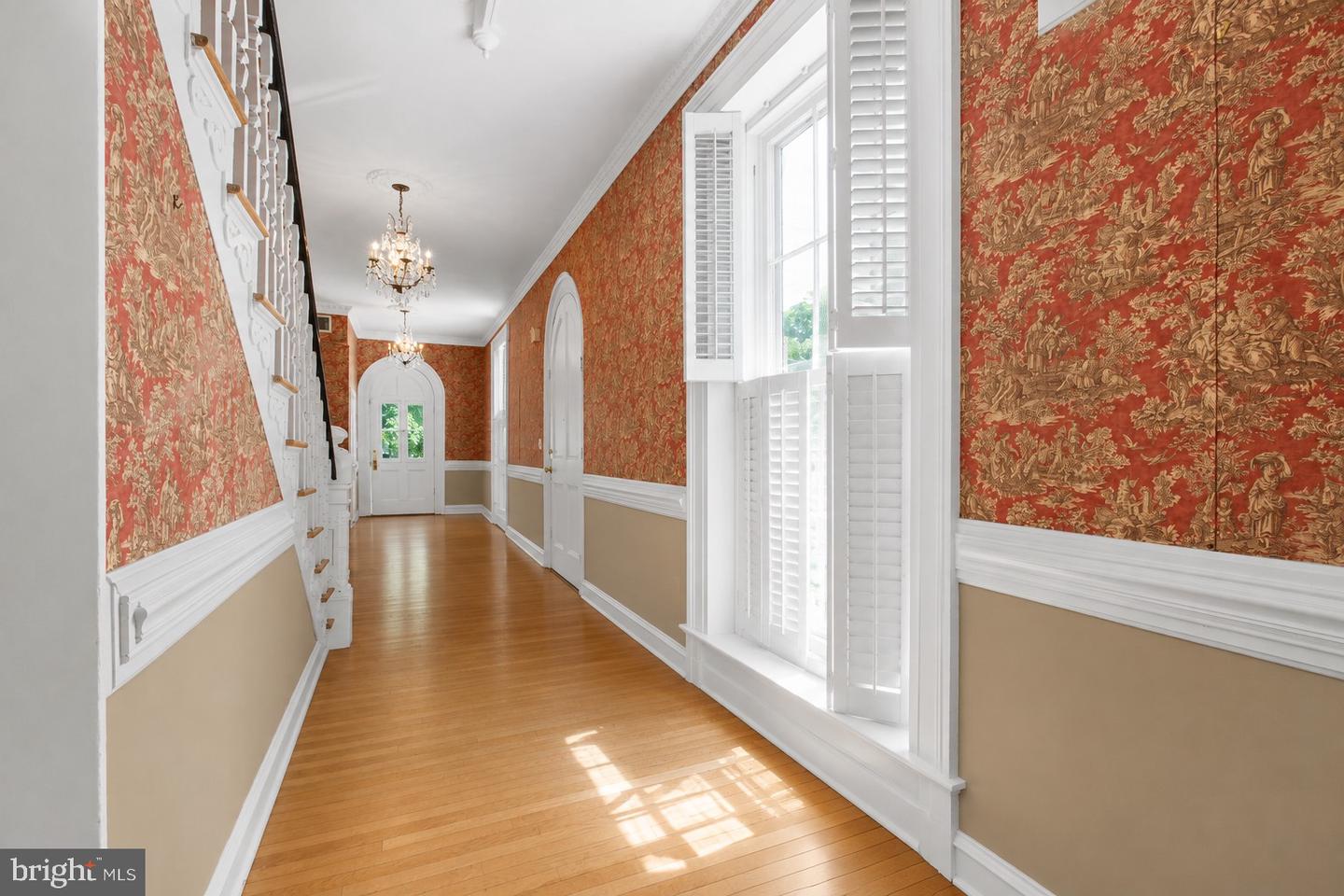 401 Hanover St Property Photo 6