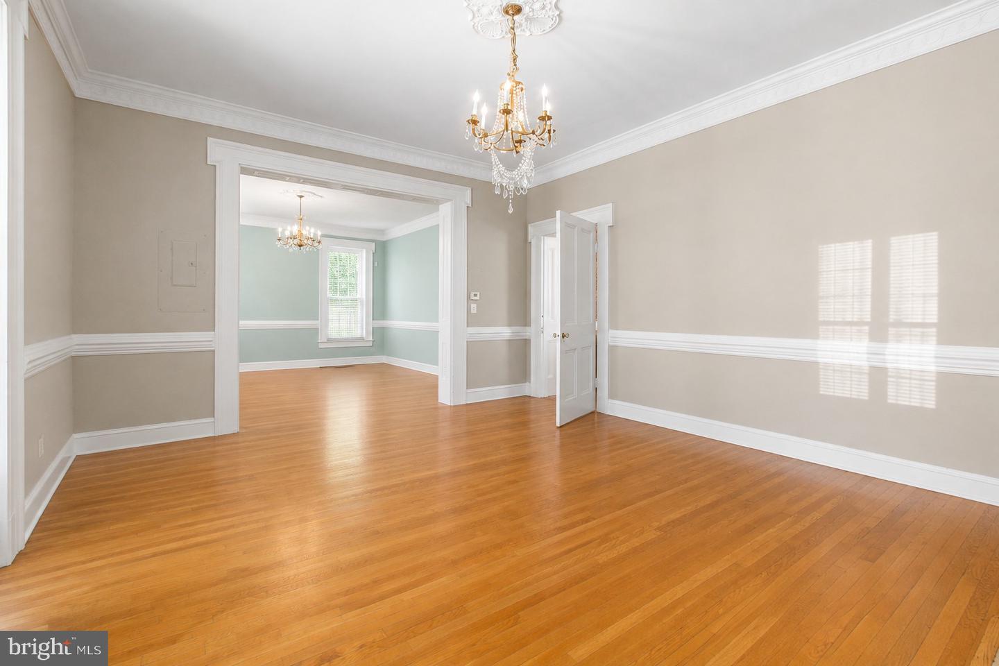 401 Hanover St Property Photo 14
