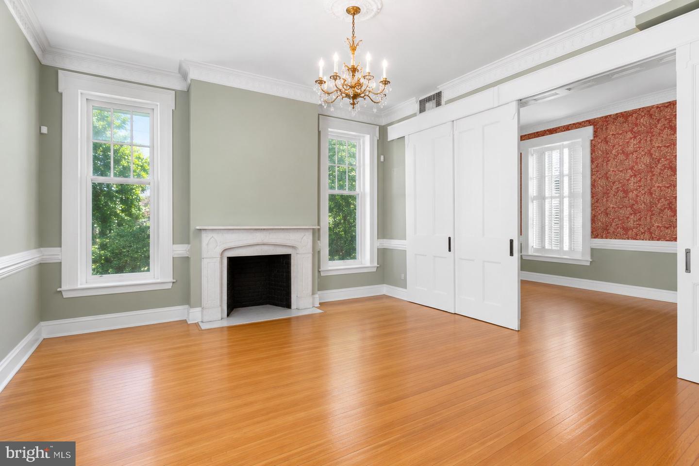 401 Hanover St Property Photo 18