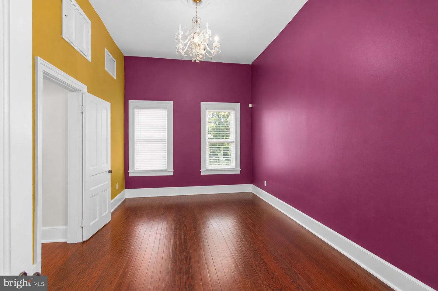 401 Hanover St Property Photo 24