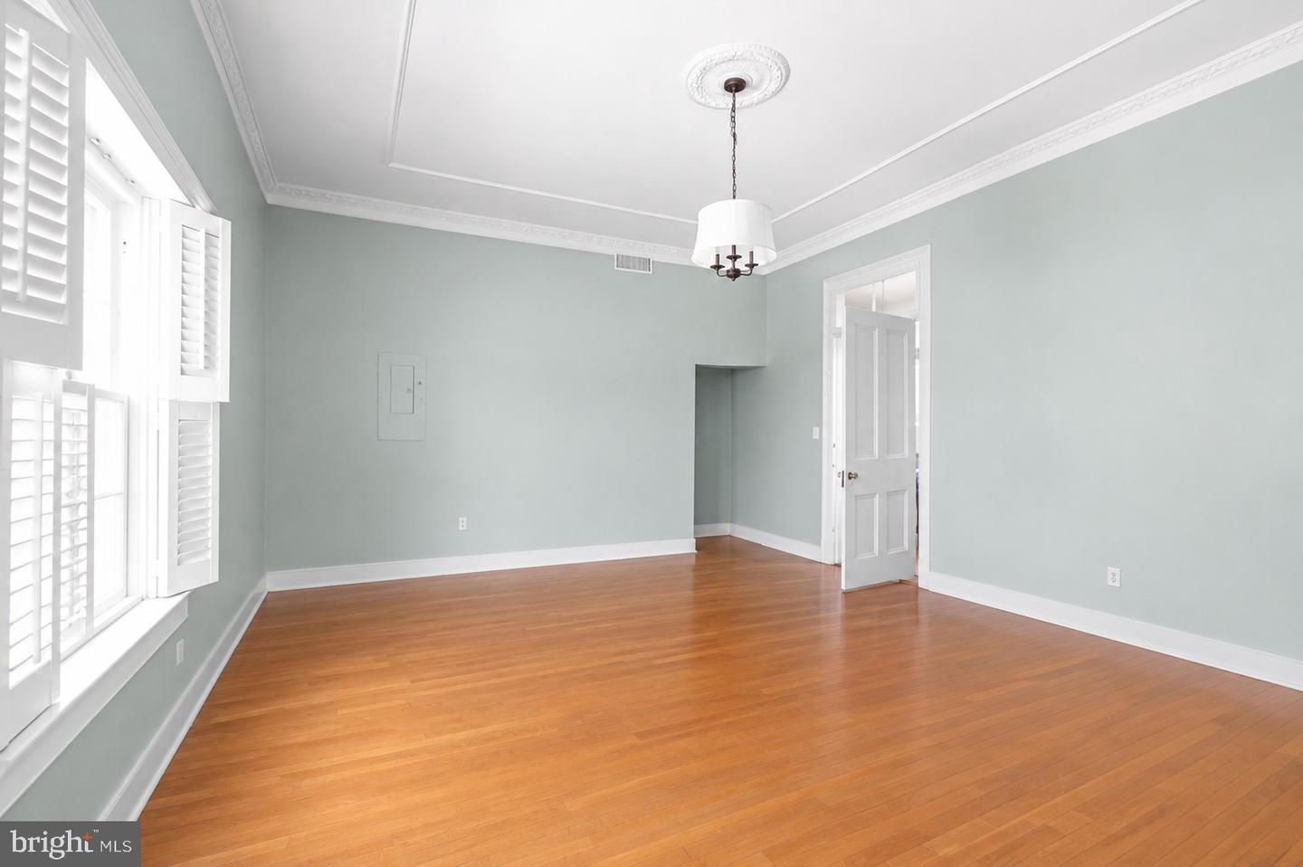 401 Hanover St Property Photo 26