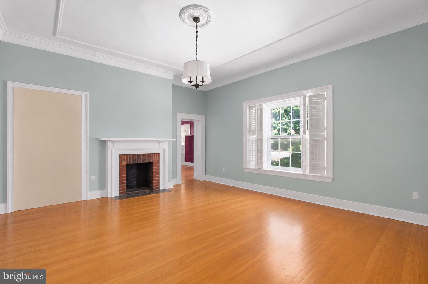 401 Hanover St Property Photo 27