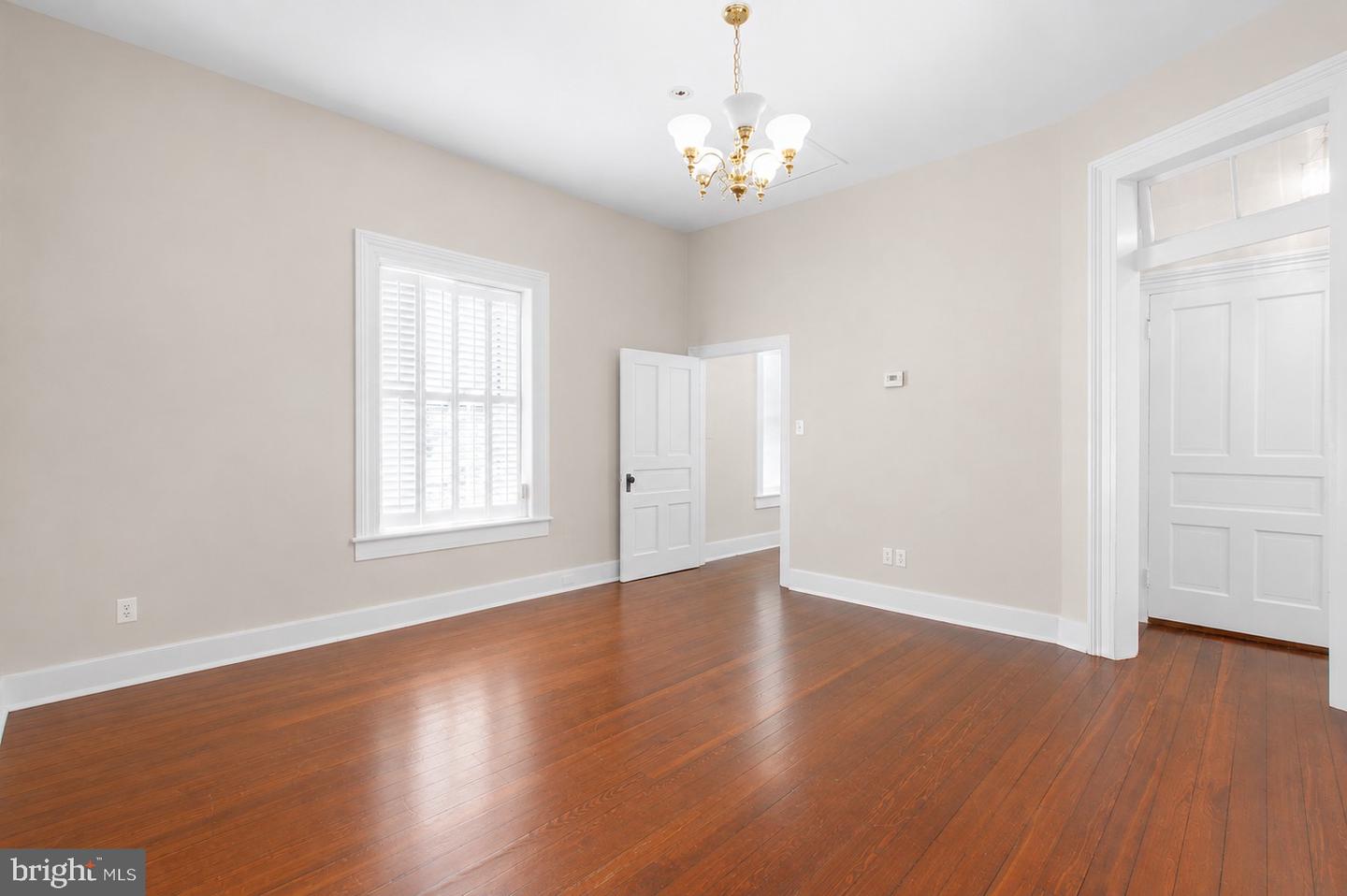 401 Hanover St Property Photo 35