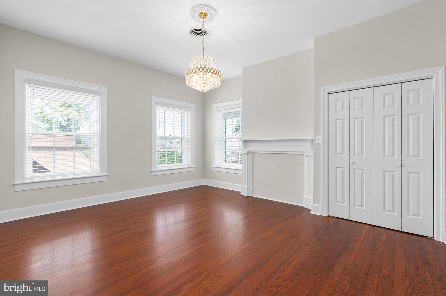 401 Hanover St Property Photo 36