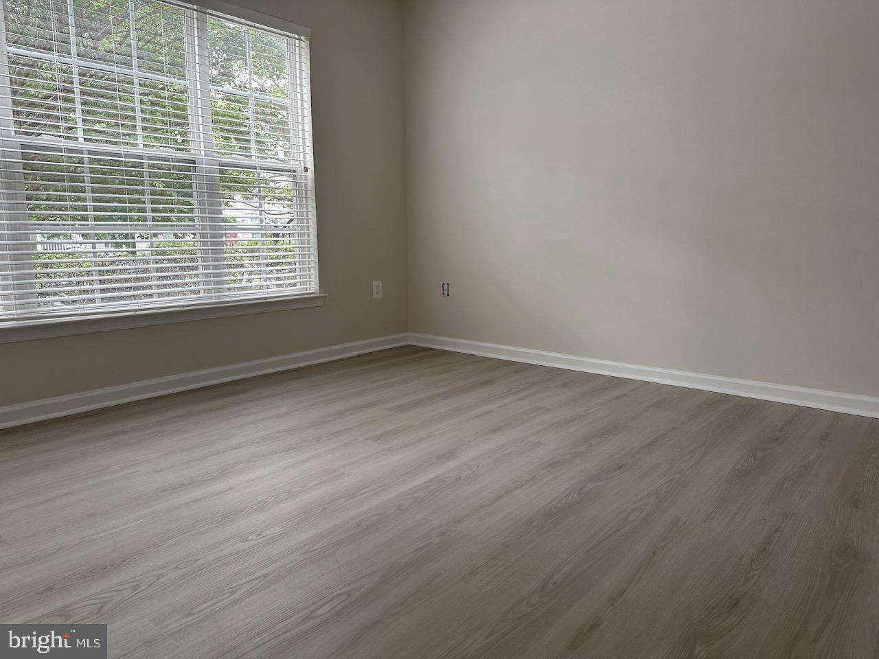 1310 Saunders Dr Property Photo 5