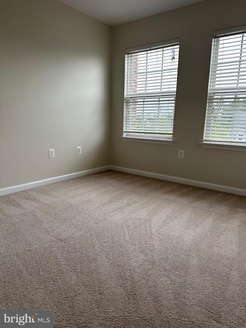 1310 Saunders Dr Property Photo 11