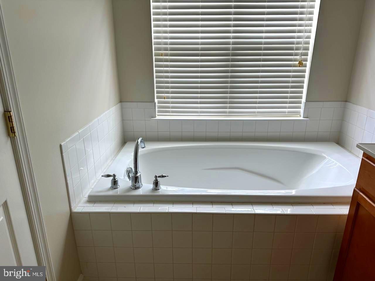 1310 Saunders Dr Property Photo 14