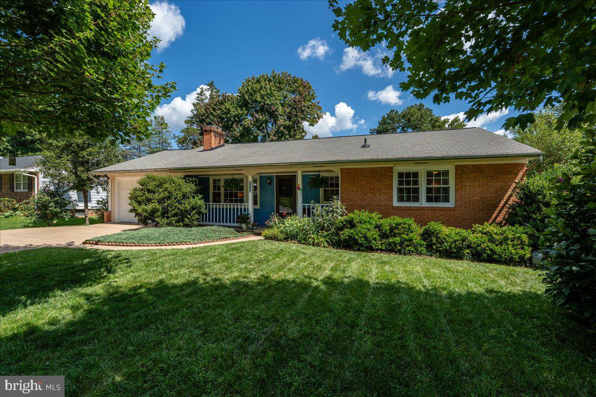 205 Stonewall Dr Property Photo 9
