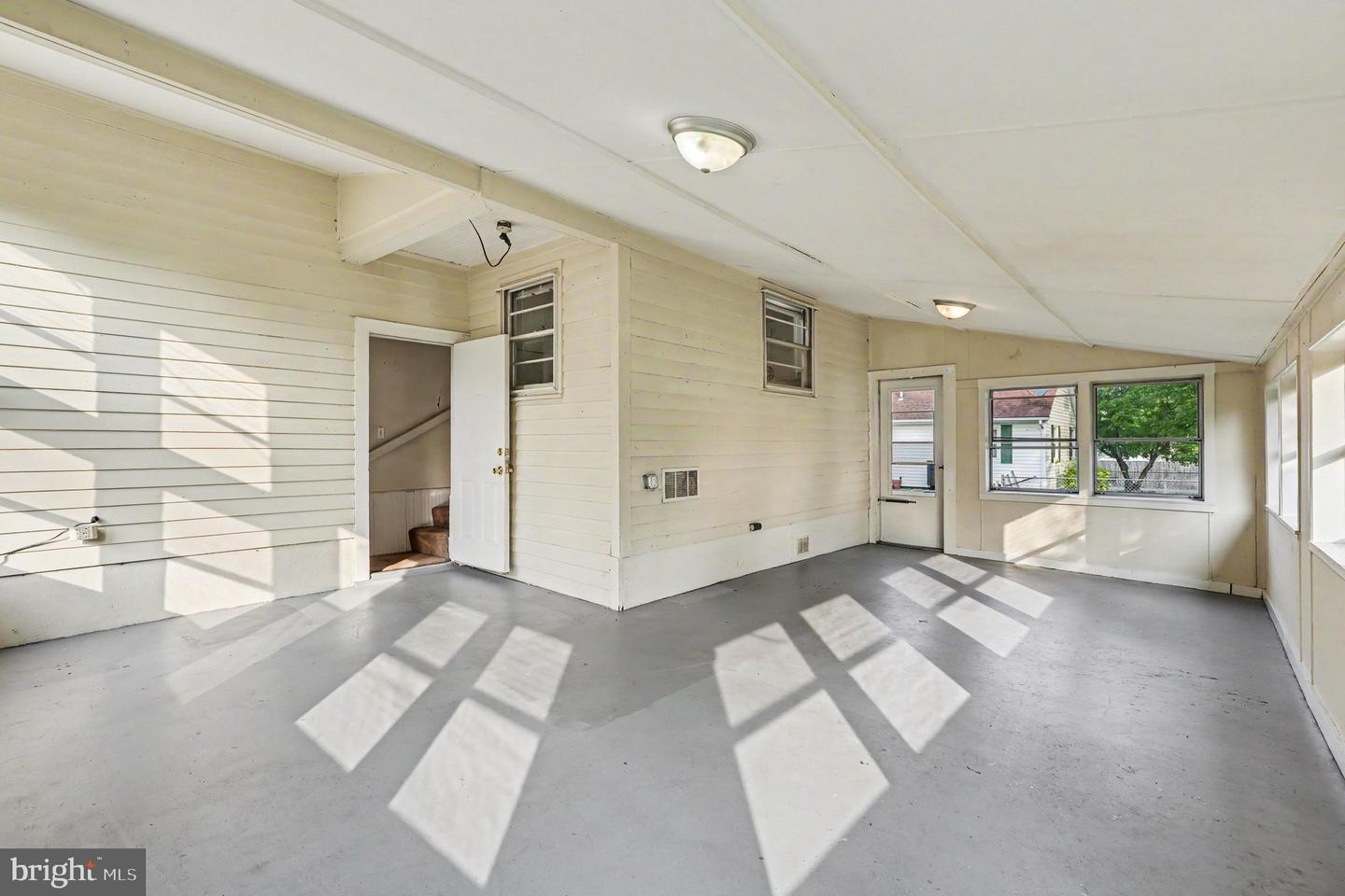 117 Hillcrest Dr Property Photo 25