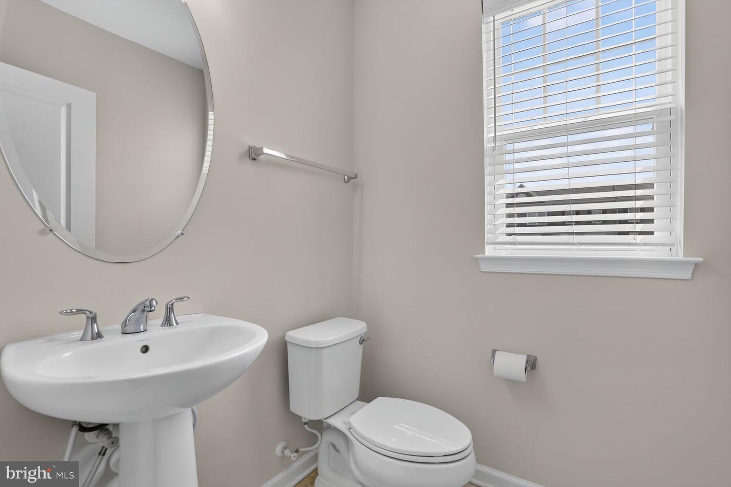 1806 Sag Harbor Ln Property Photo 20