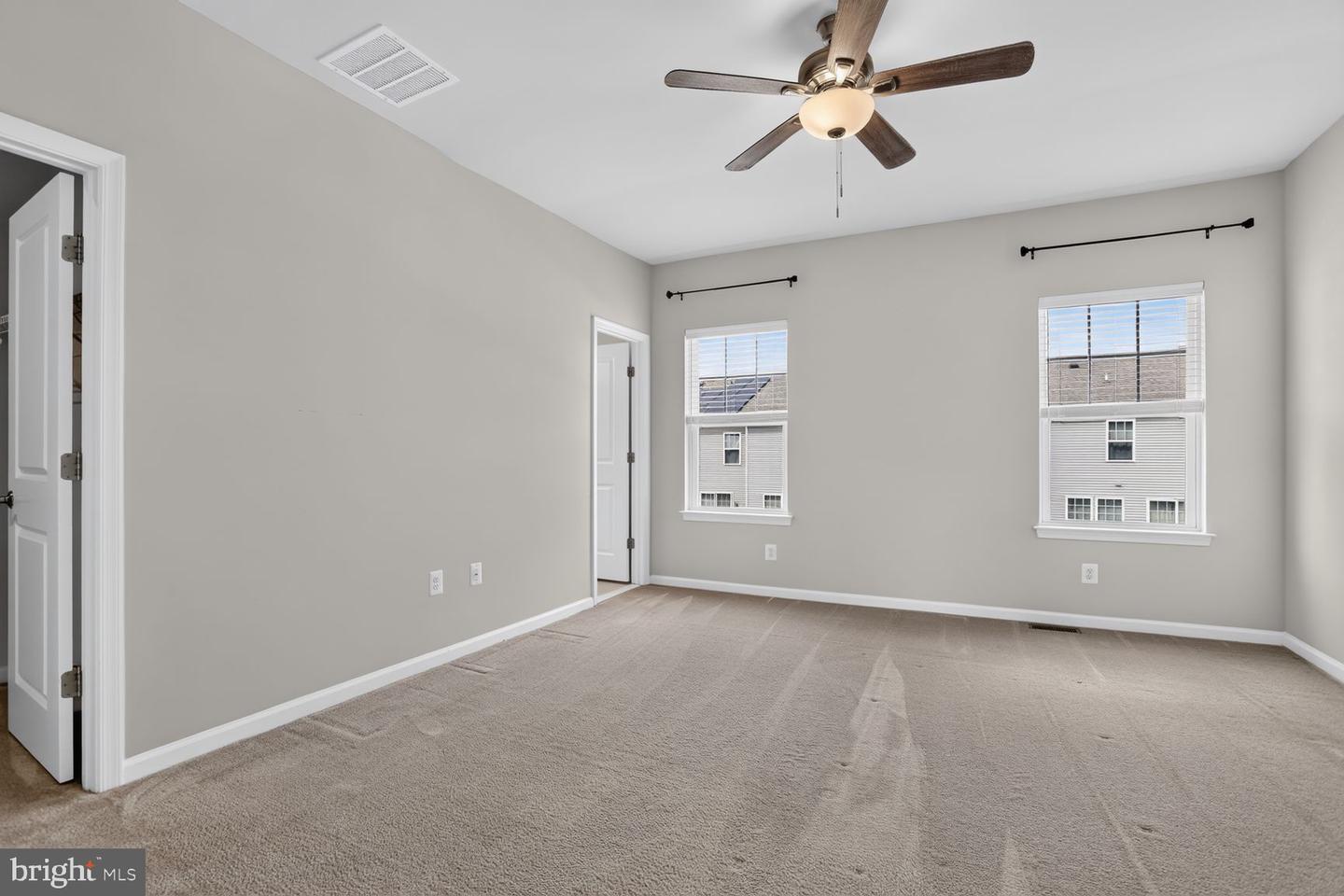 1806 Sag Harbor Ln Property Photo 22