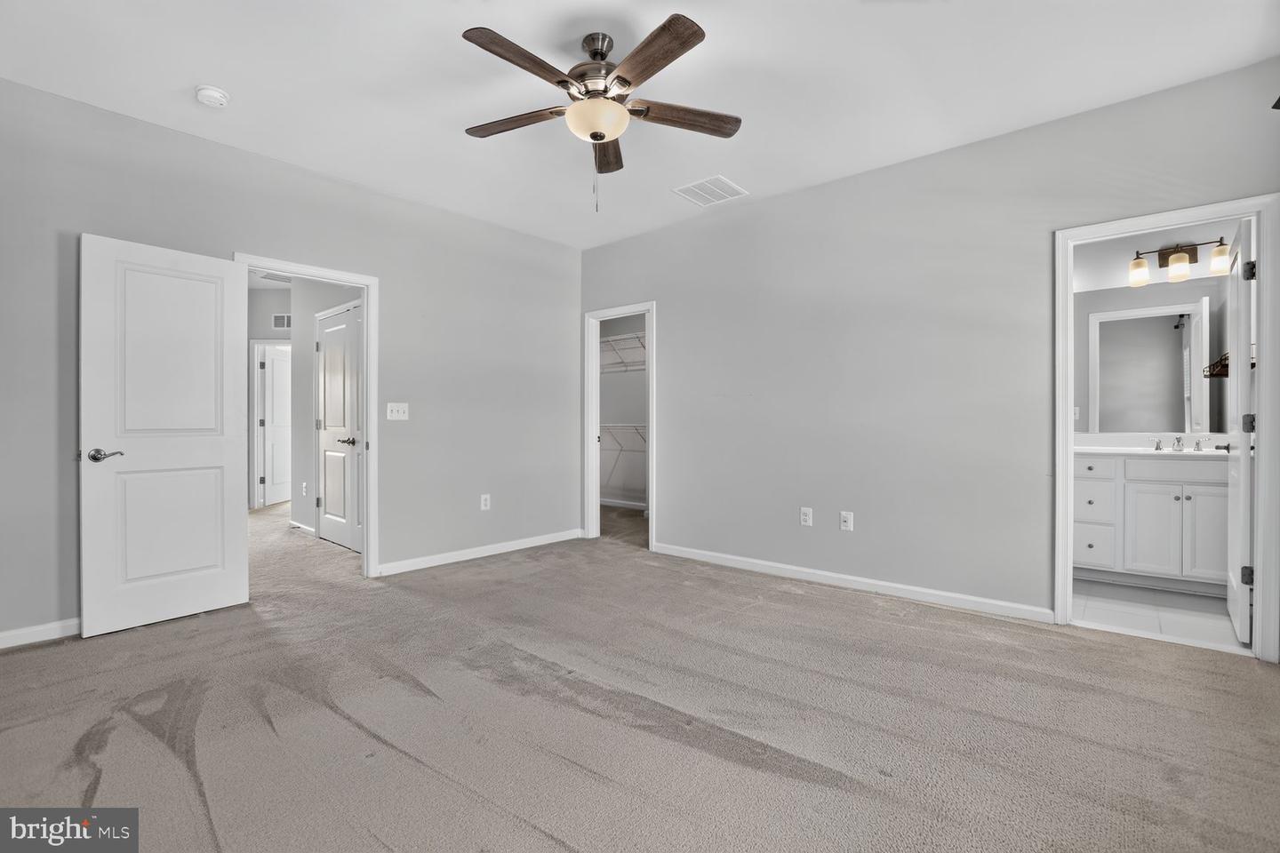 1806 Sag Harbor Ln Property Photo 23