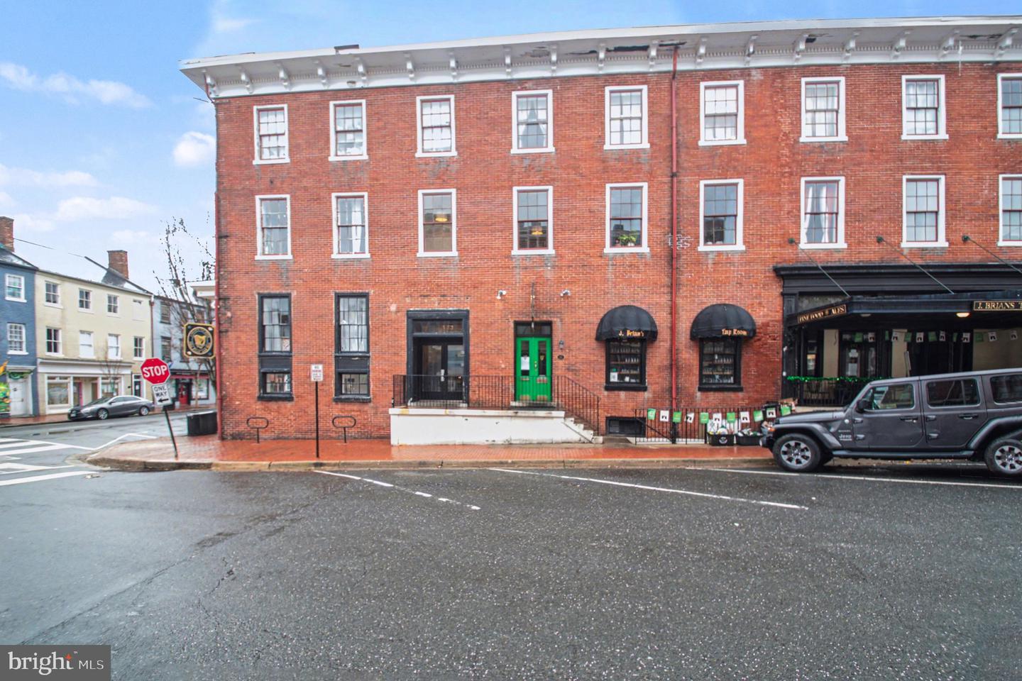 202 HANOVER ST #3D Property Photo 1