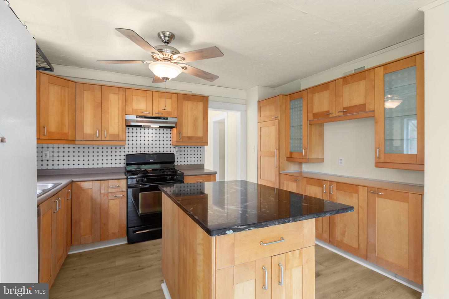 1415 Franklin St Property Photo 11