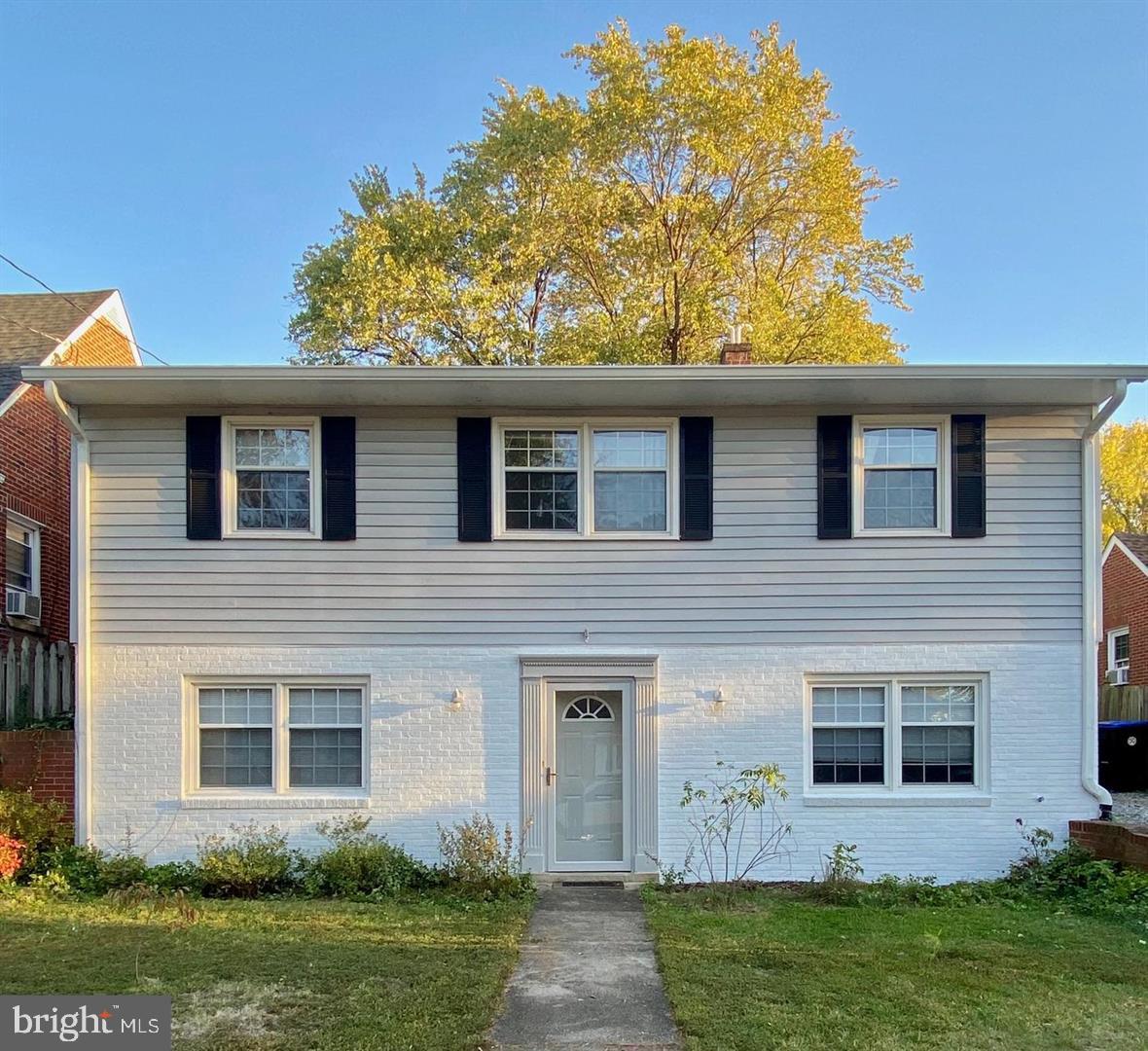1316-a Rowe St Property Photo 2
