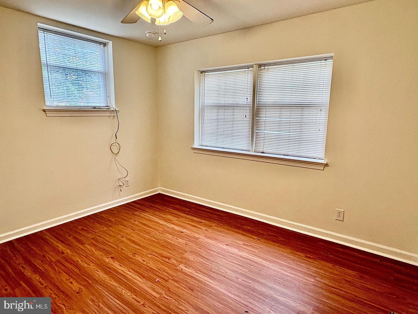 1316-a Rowe St Property Photo 6