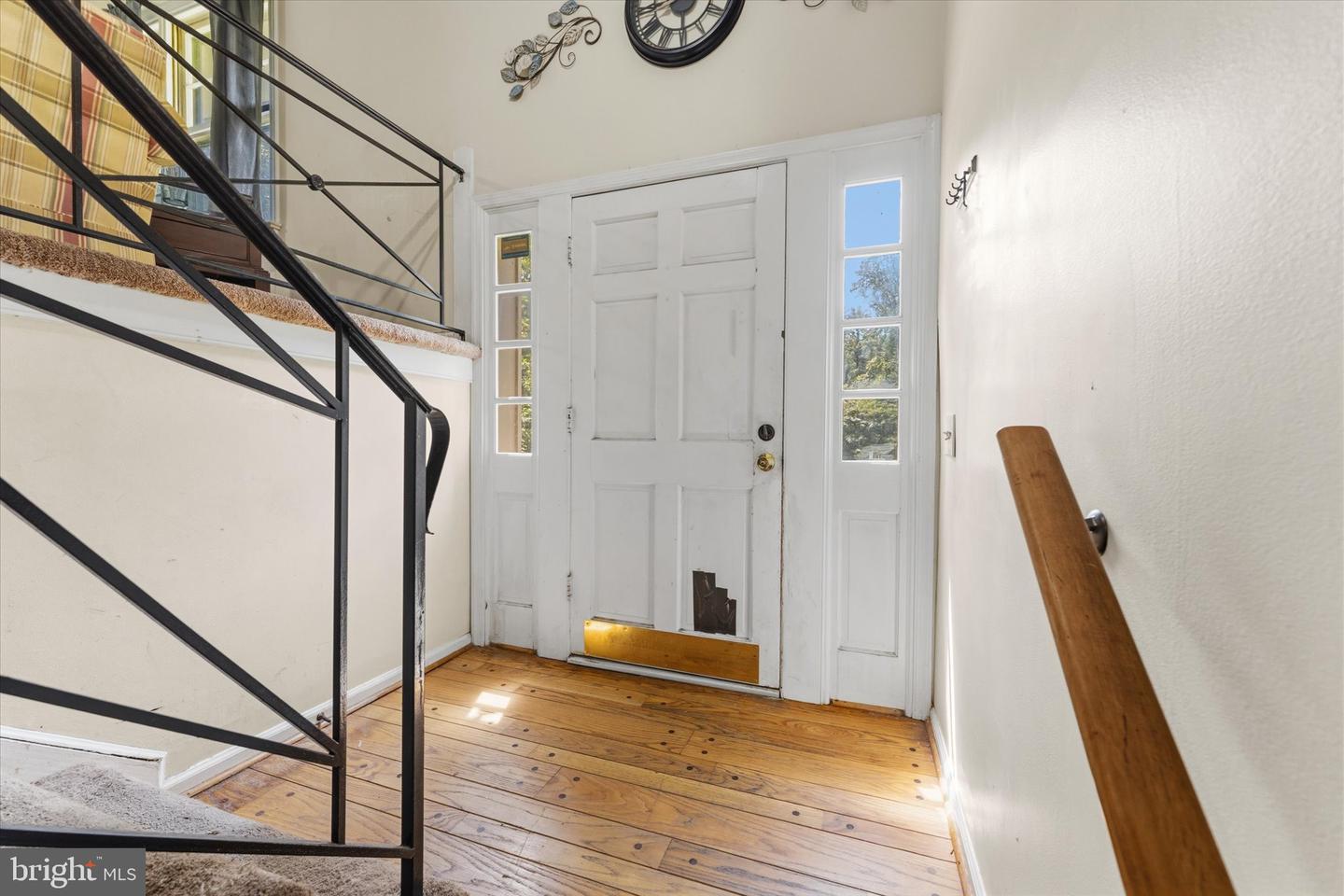 5 Warfield Pl Property Photo 6