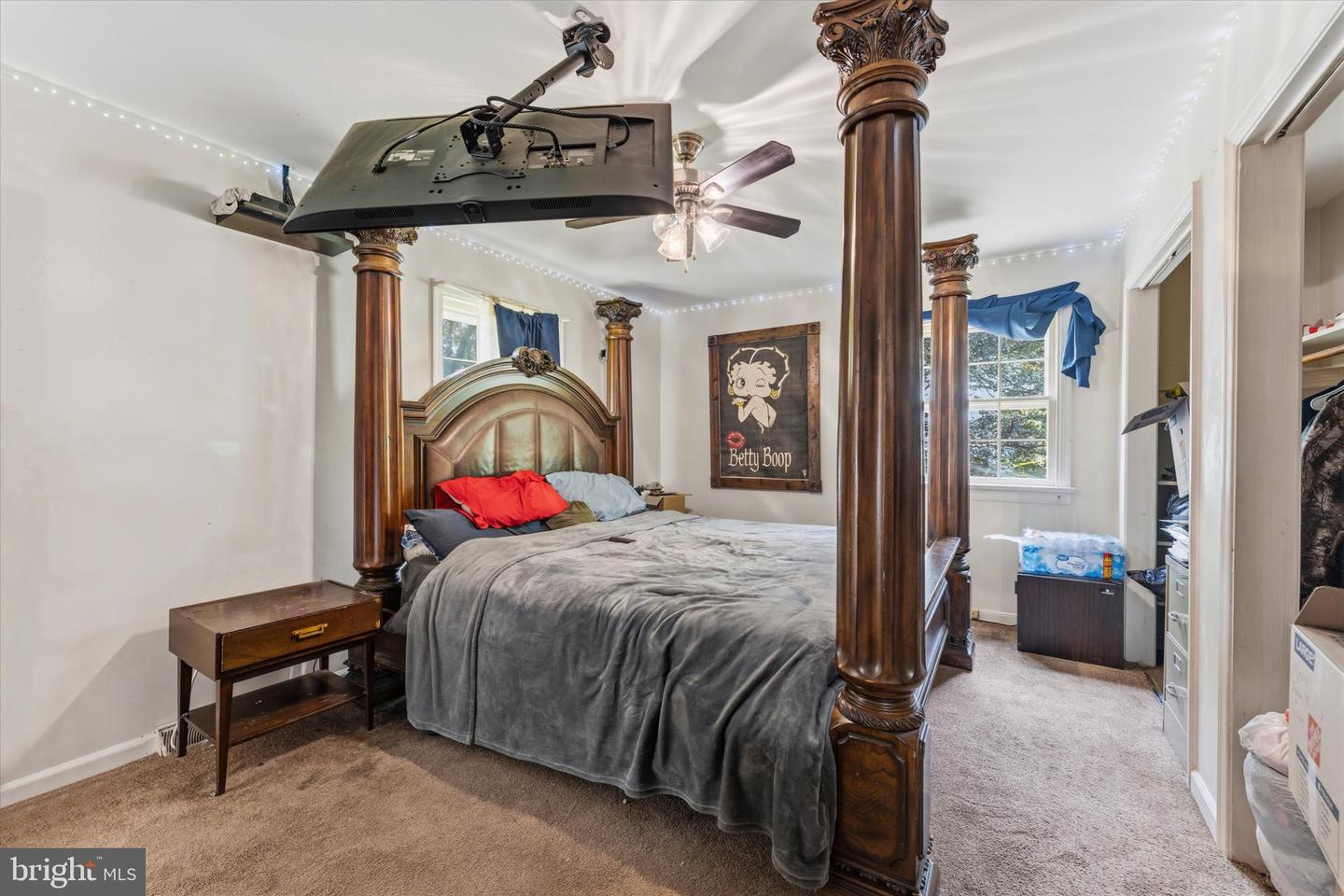 5 Warfield Pl Property Photo 25
