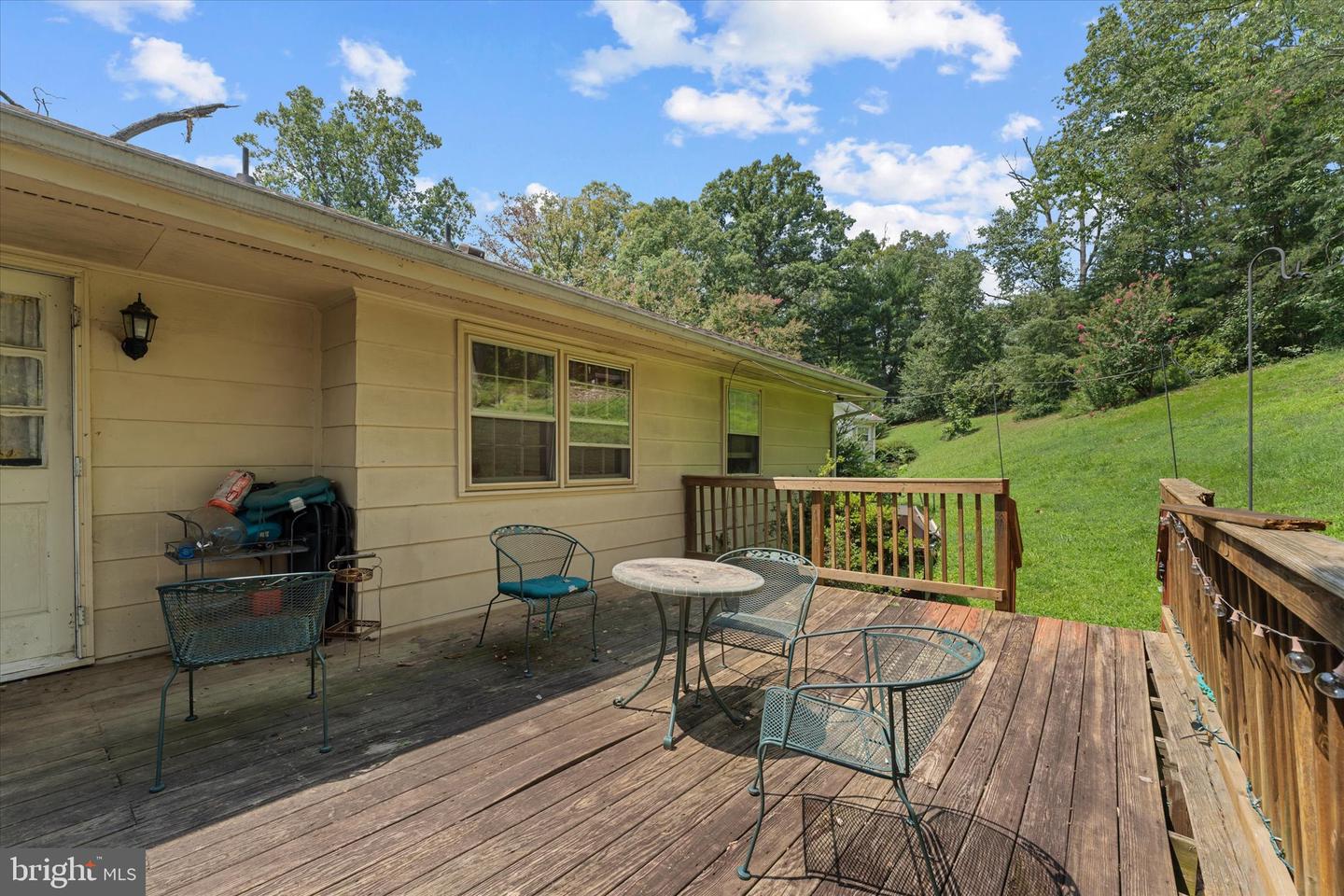 5 Warfield Pl Property Photo 29