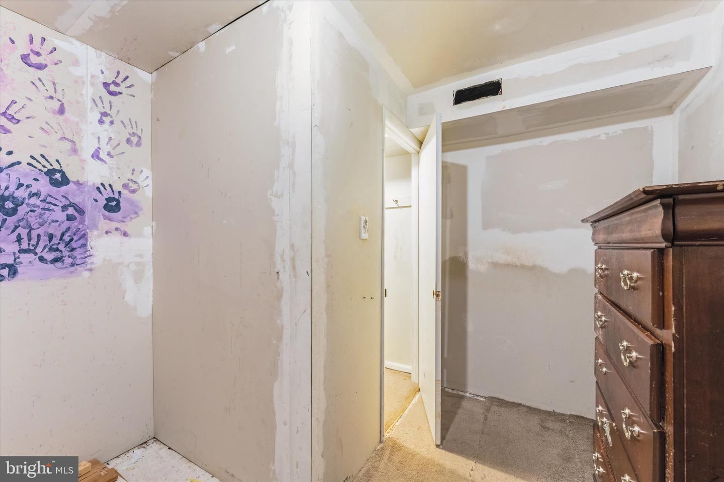 5 Warfield Pl Property Photo 40