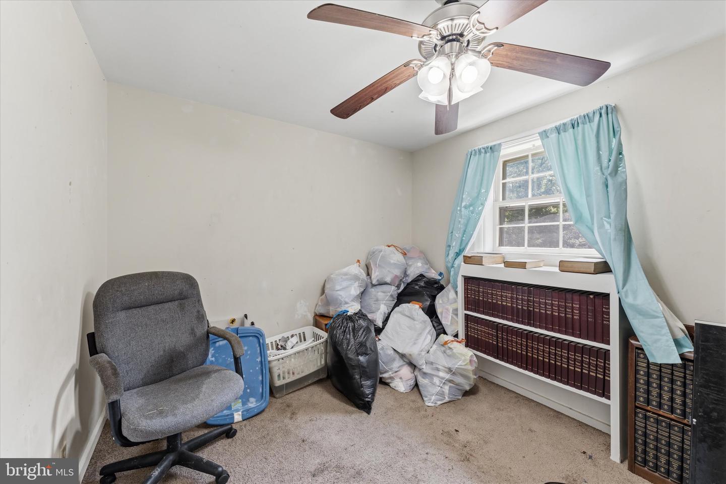 5 Warfield Pl Property Photo 41