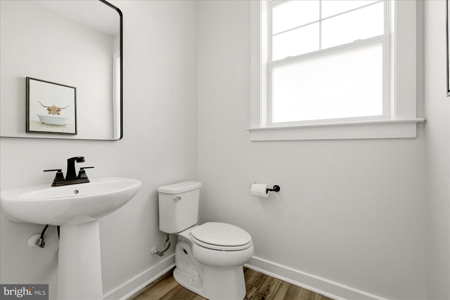 121 Kinross Ln Property Photo 14