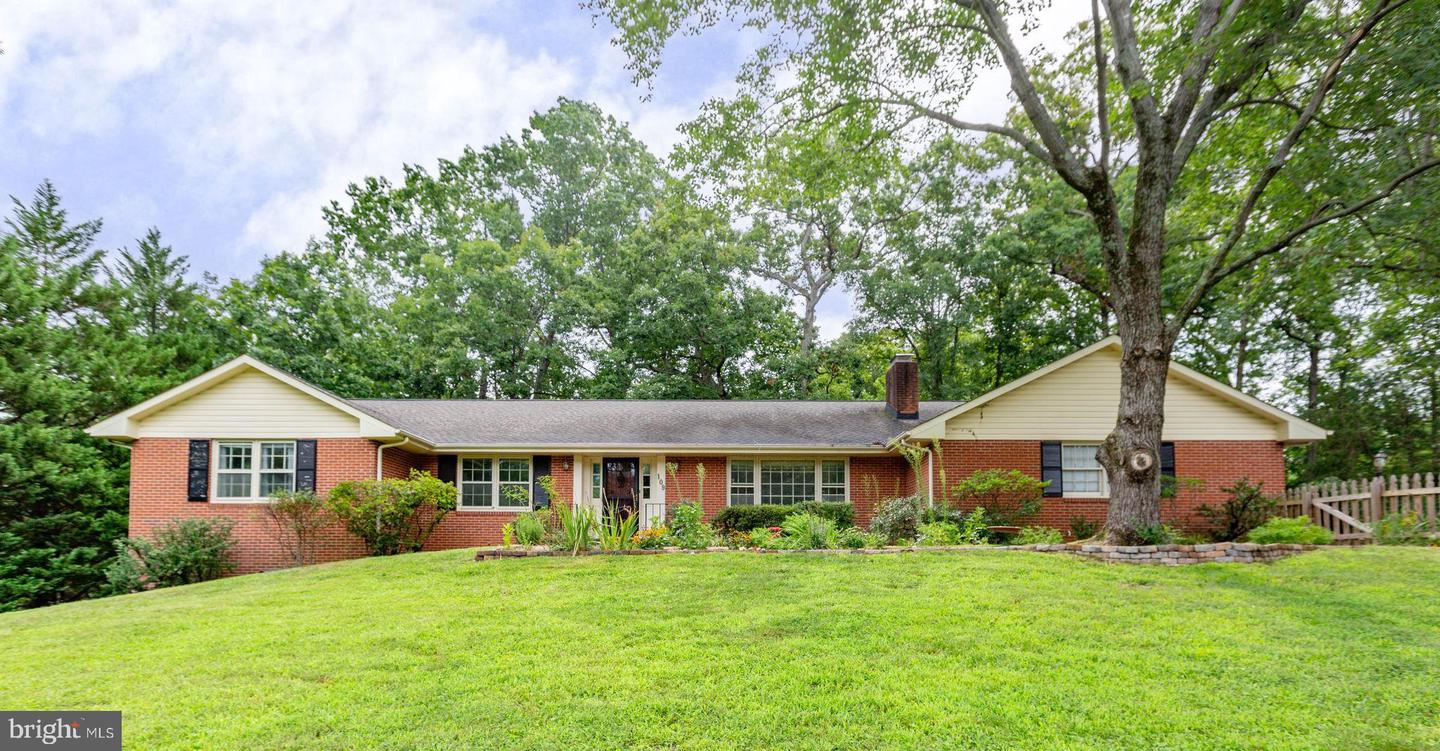 109 WOODLAND RD Property Photo 1