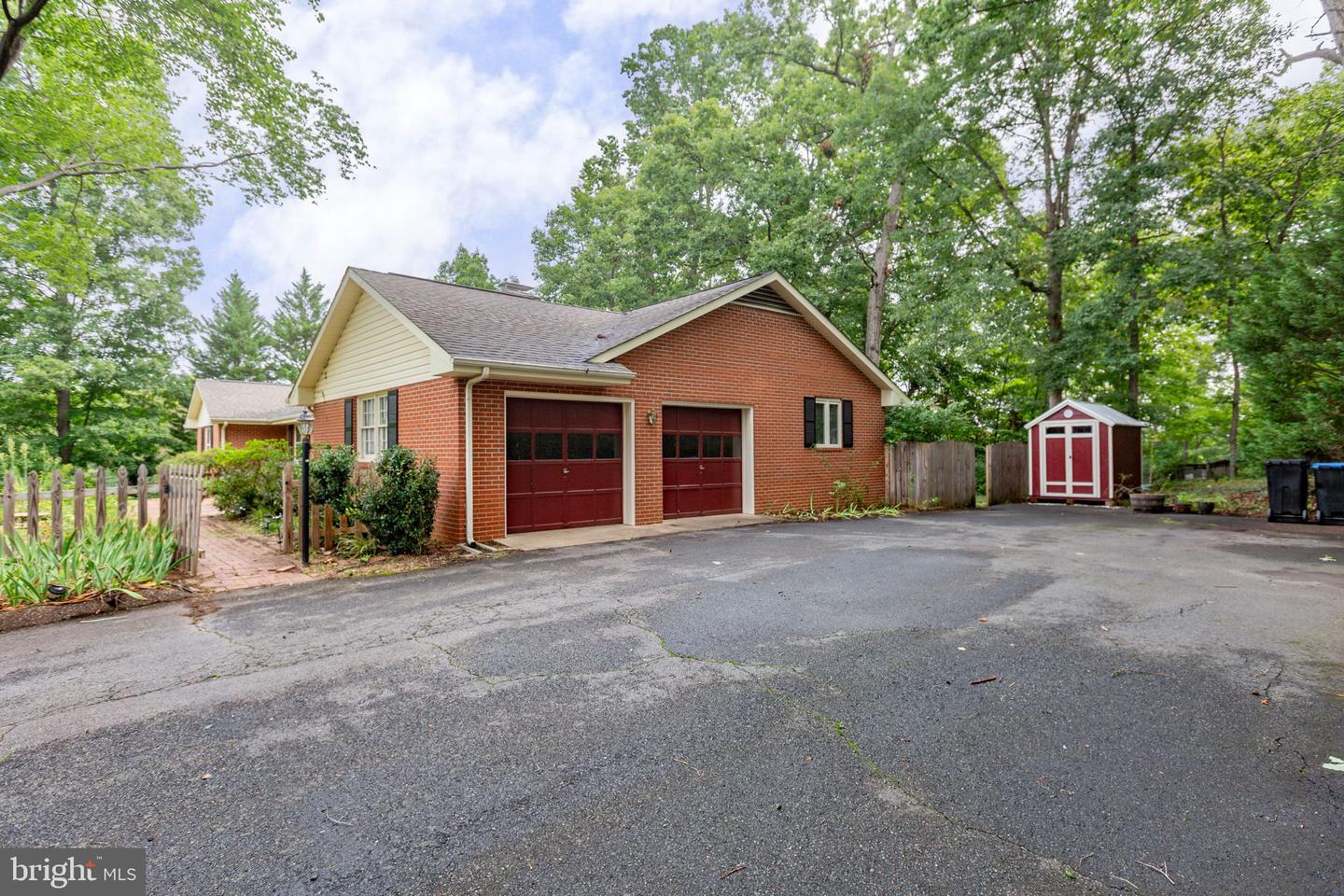 109 Woodland Rd Property Photo 3
