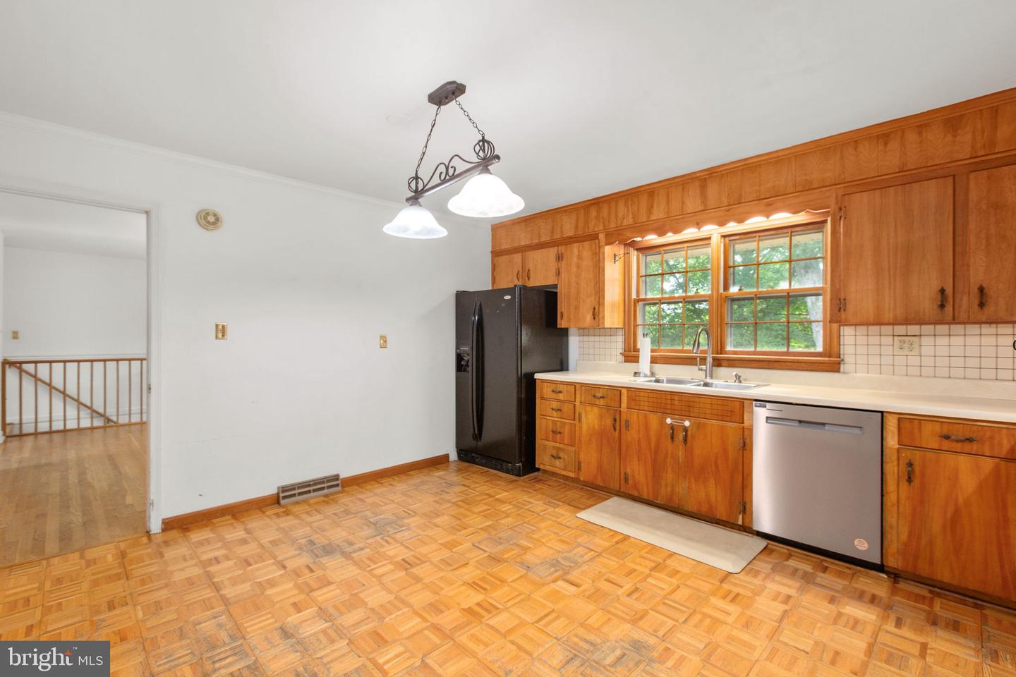 109 Woodland Rd Property Photo 9