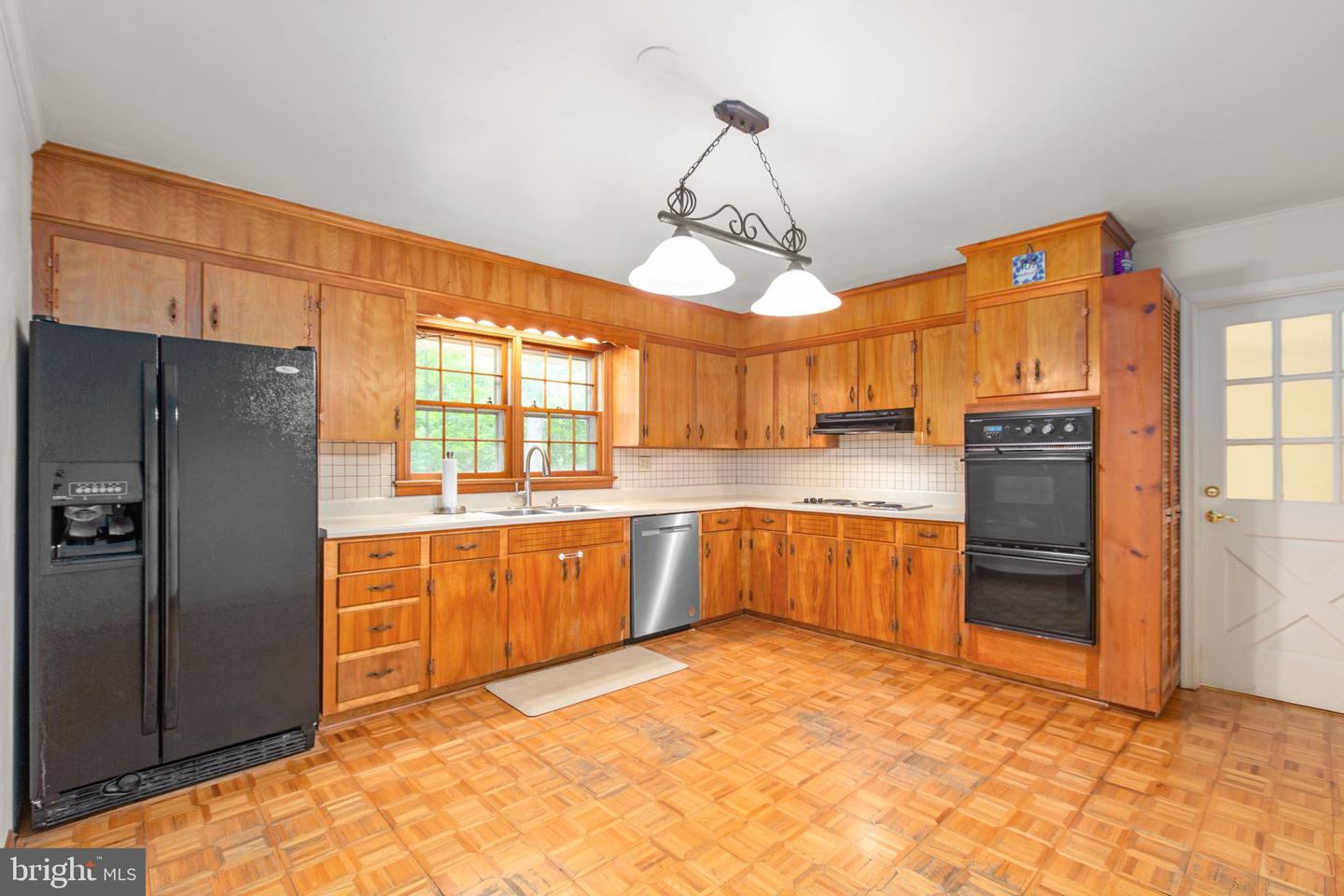 109 Woodland Rd Property Photo 11