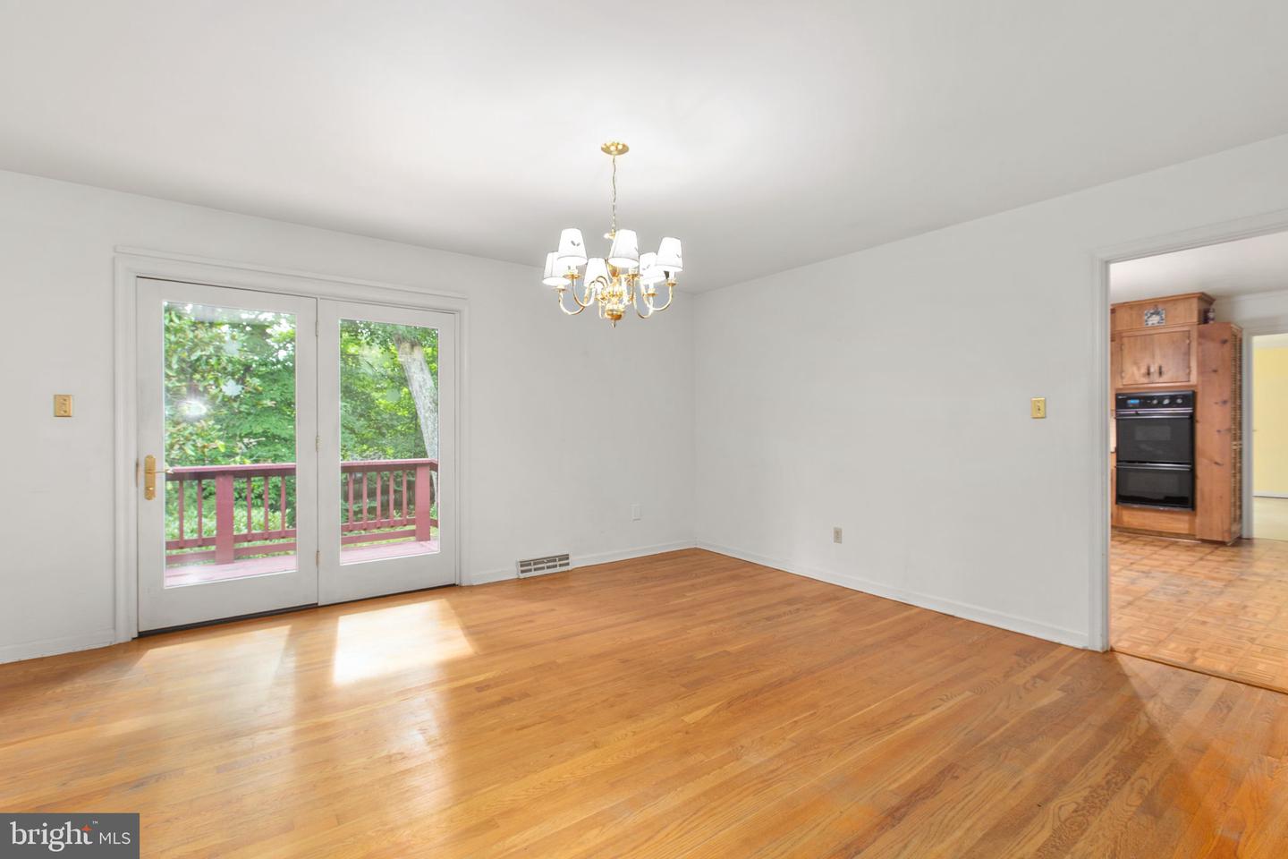 109 Woodland Rd Property Photo 12