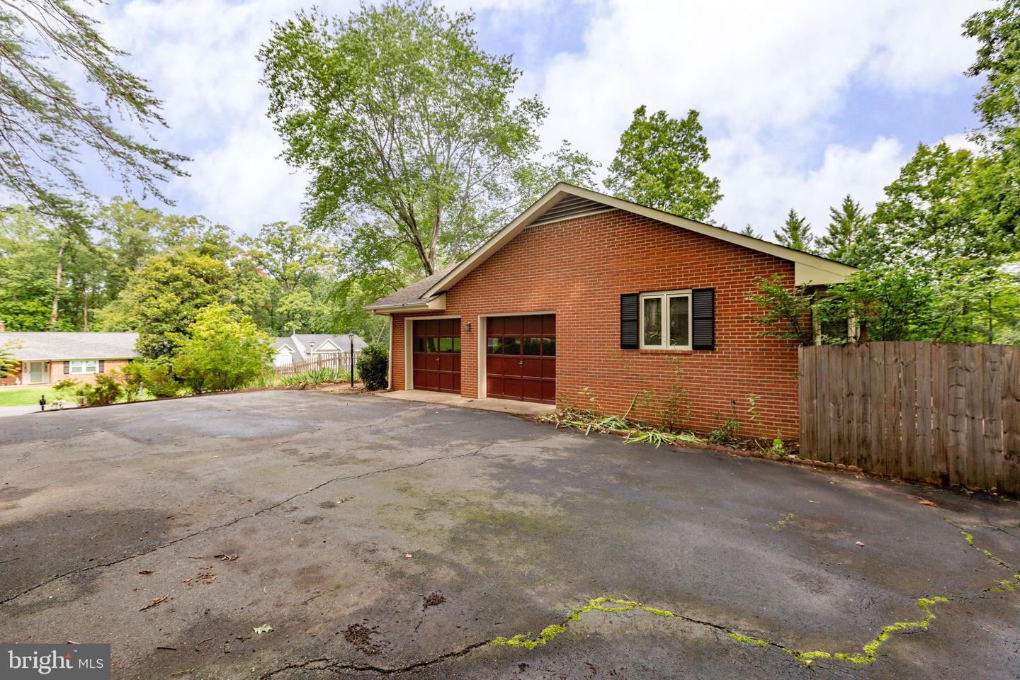 109 Woodland Rd Property Photo 52