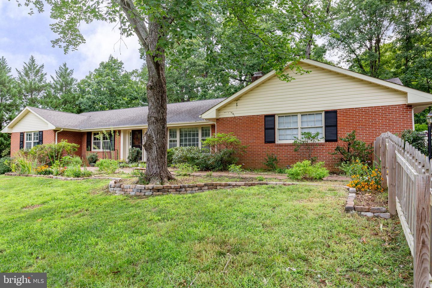 109 Woodland Rd Property Photo 57