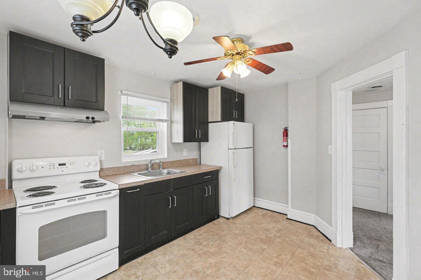 803 Wolfe St #a Property Photo 7