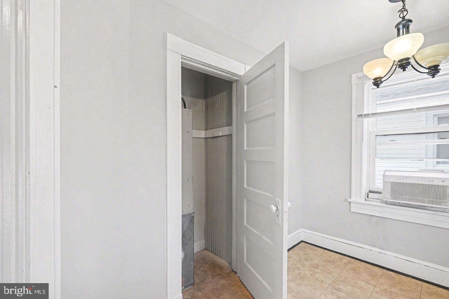 803 Wolfe St #a Property Photo 9