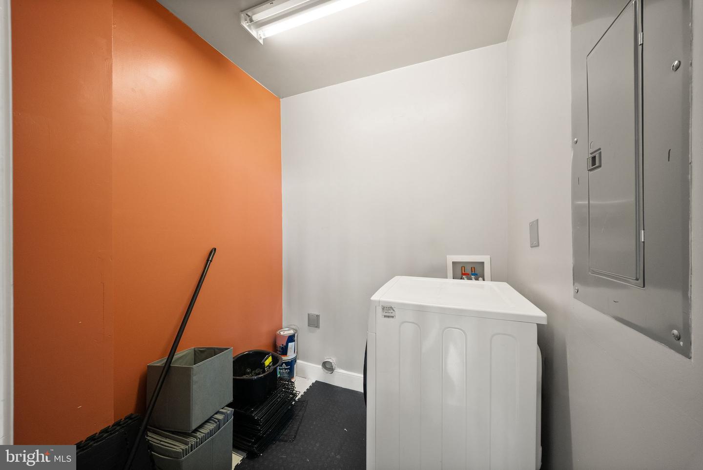 900 Barton St #301 Property Photo 40