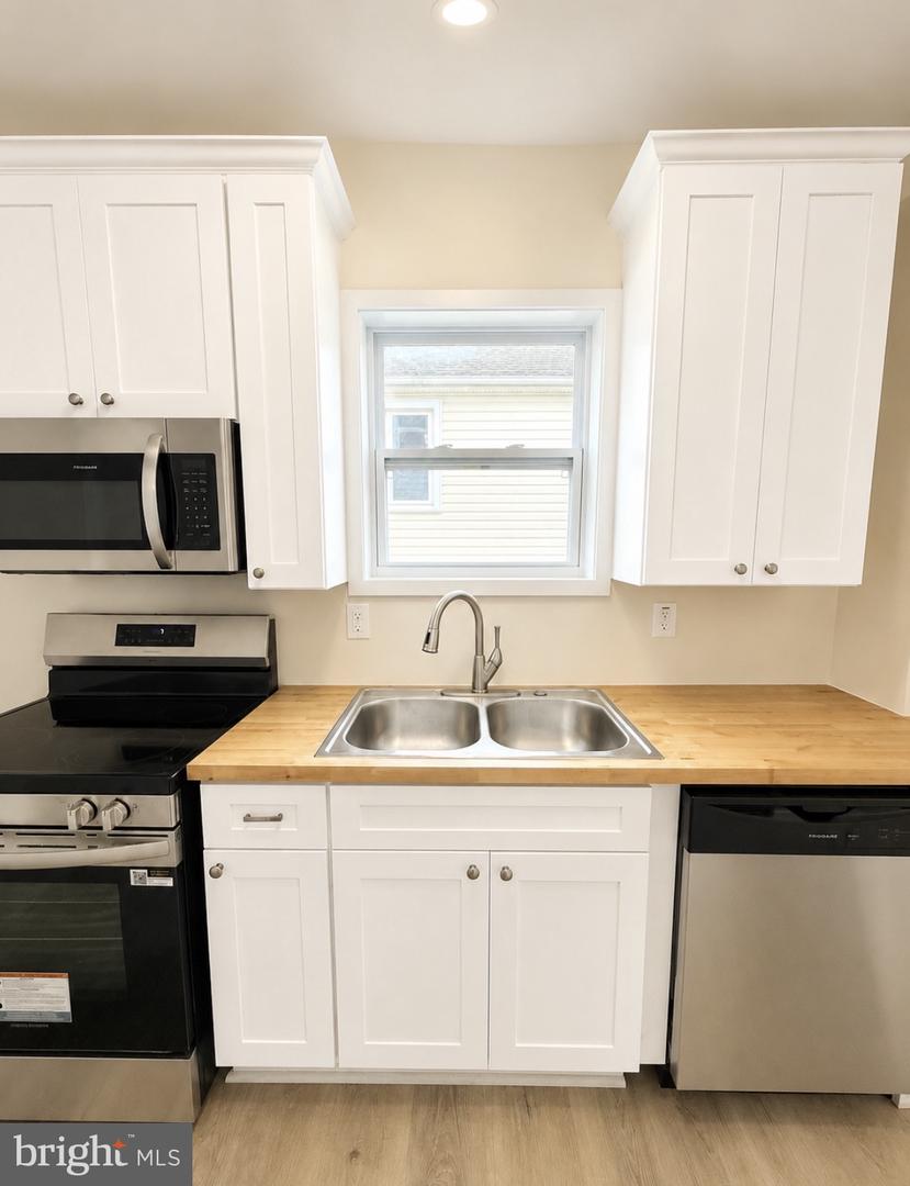 822 Lafayette Blvd Property Photo 3