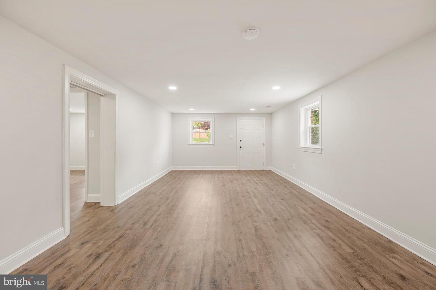 1329 Brent St Property Photo 25