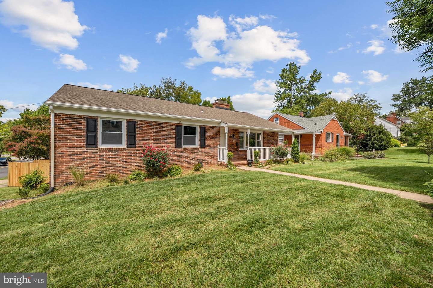 1329 Brent St Property Photo 42