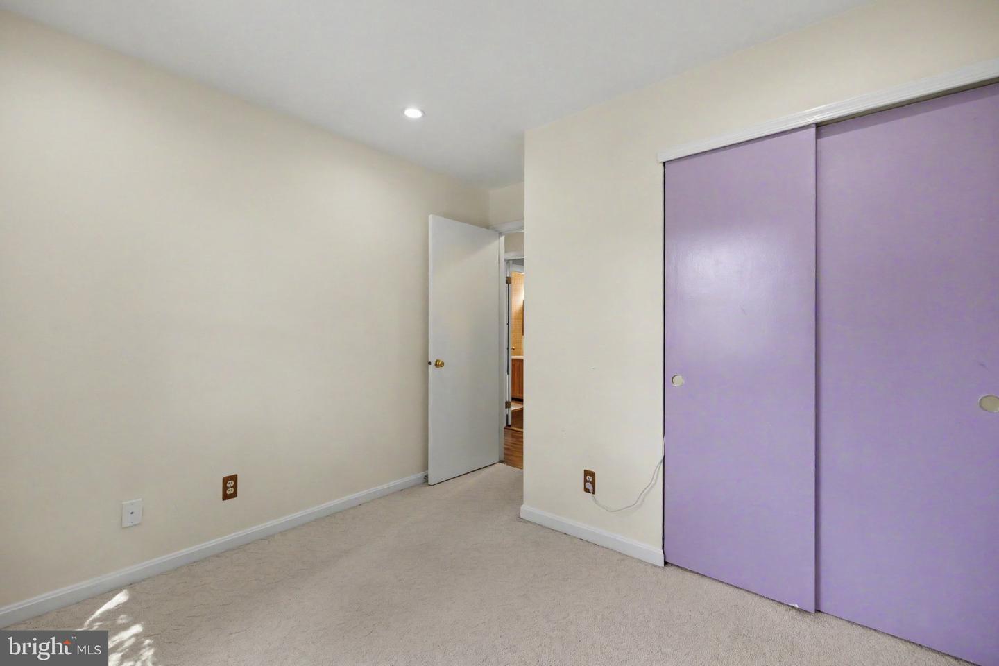 7 Seneca Ter Property Photo 21