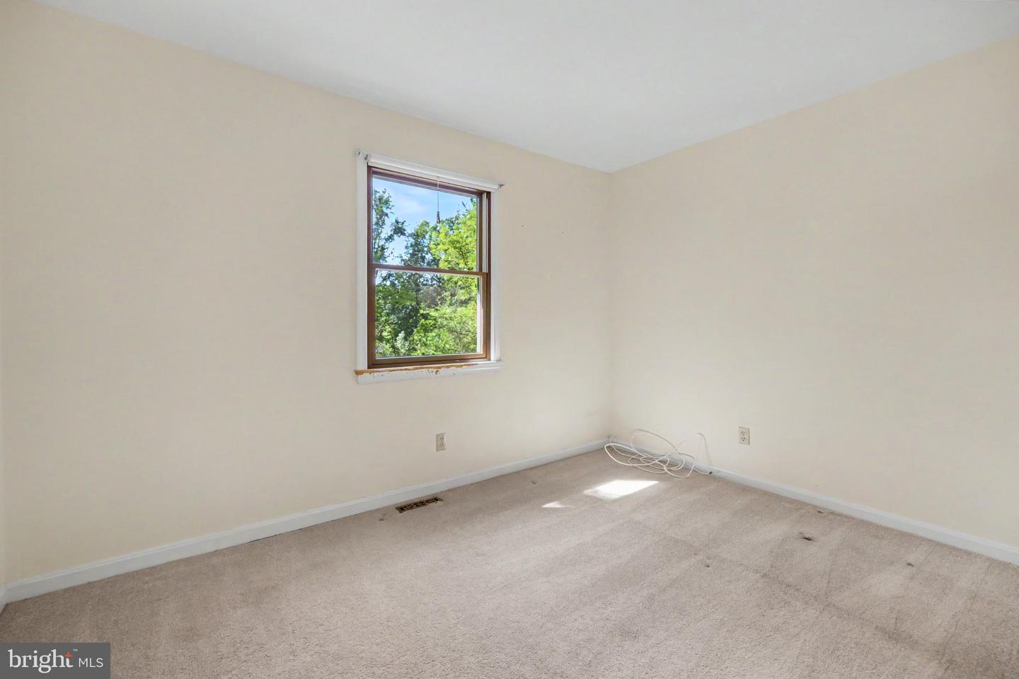 7 Seneca Ter Property Photo 22
